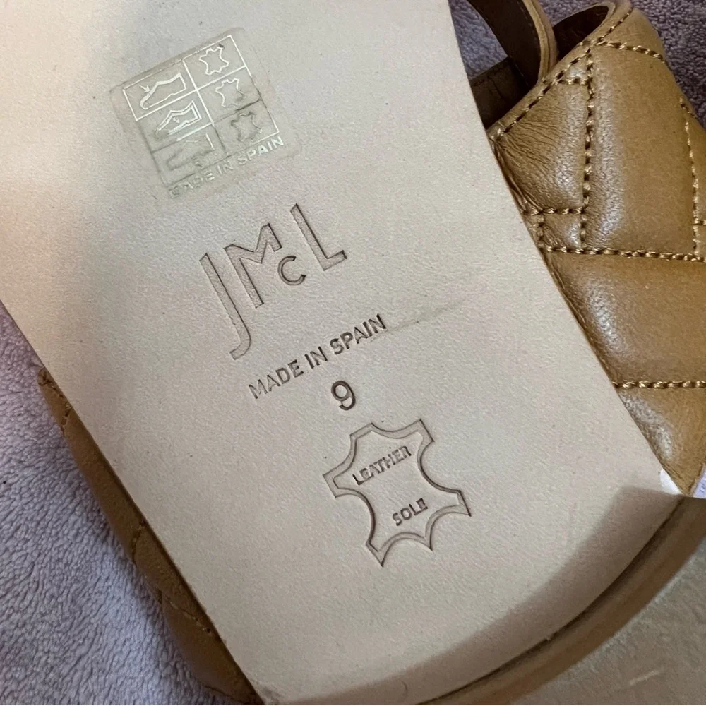 Tan Quilted Slide Sandals Sz 9